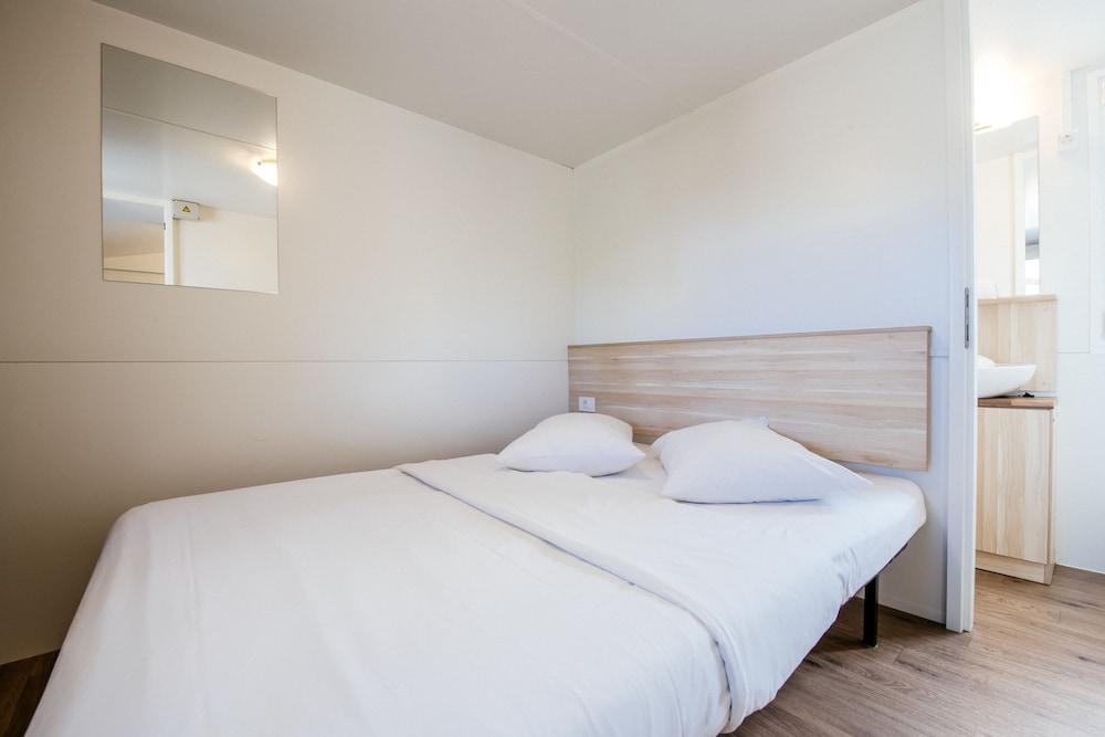 Zaton Holiday Resort Mobile Homes Nin Dış mekan fotoğraf