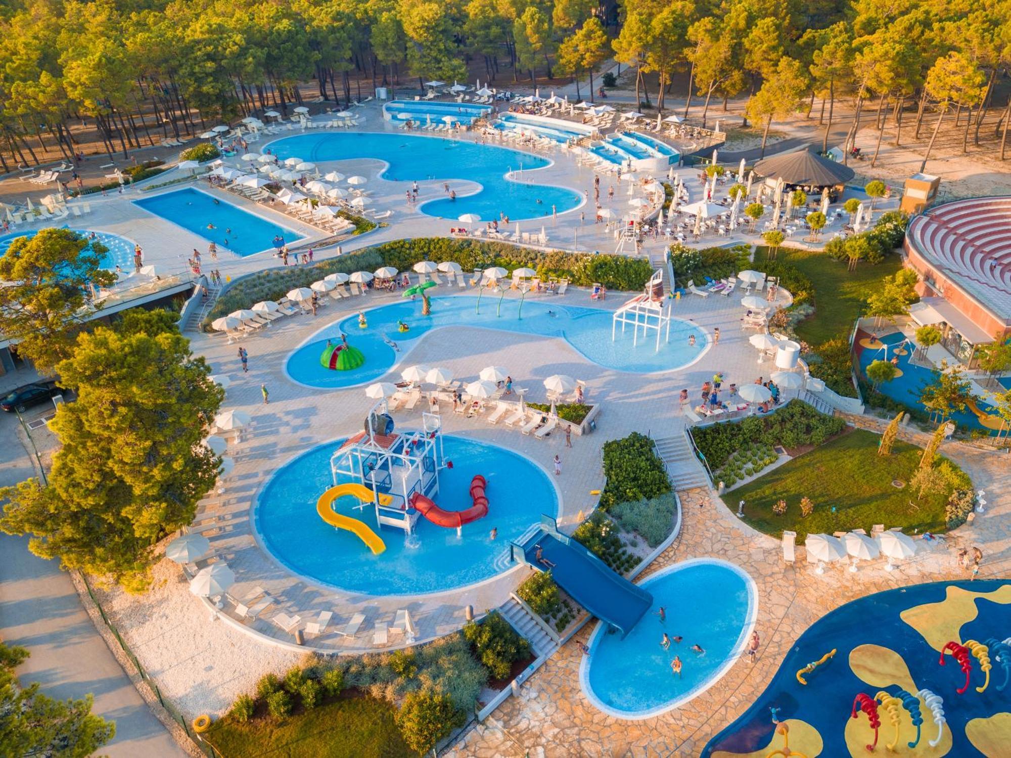 Zaton Holiday Resort Mobile Homes Nin Dış mekan fotoğraf